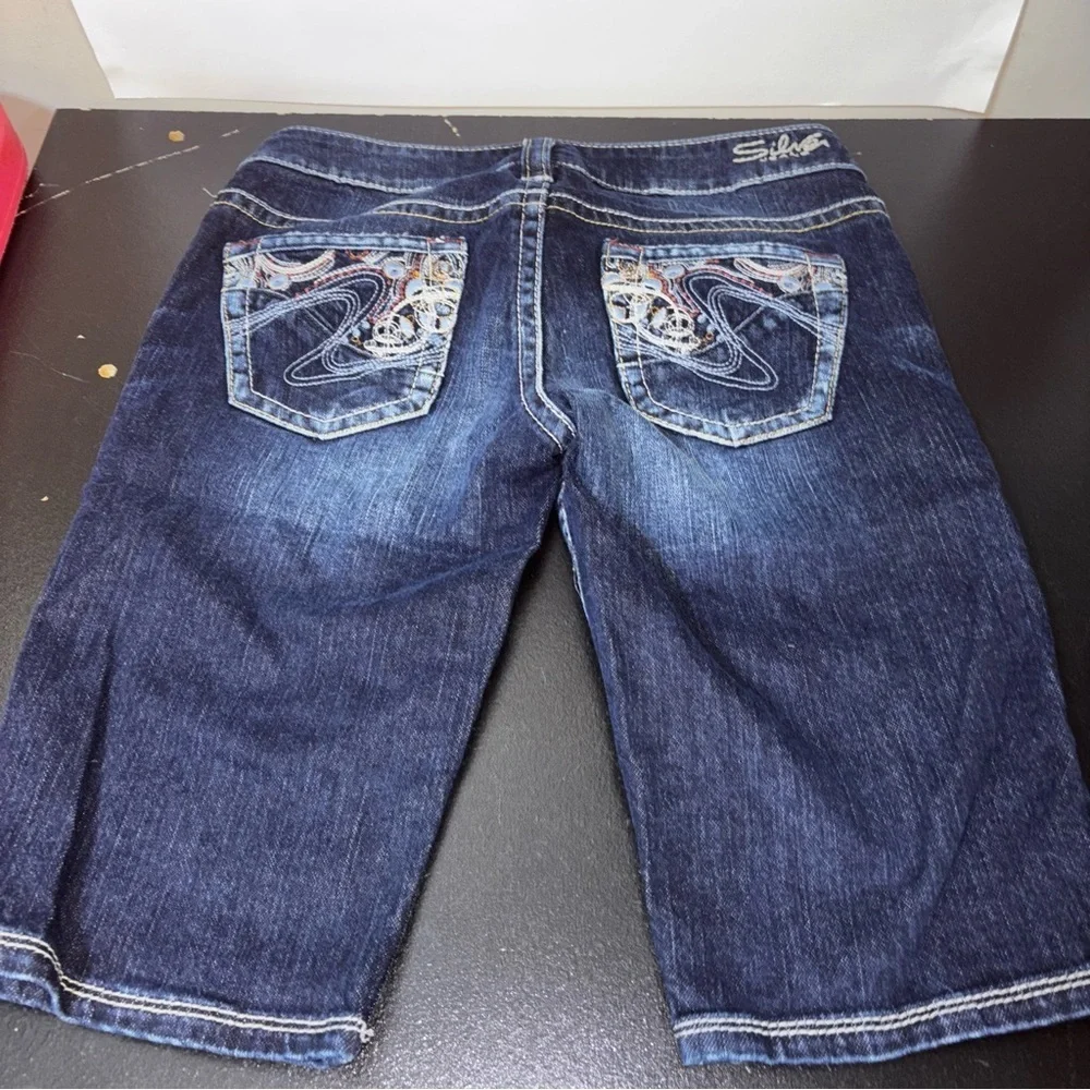 Silver Jeans Capris Women’s 26 Dark Blue Denim Shorts - Picture 4 of 7